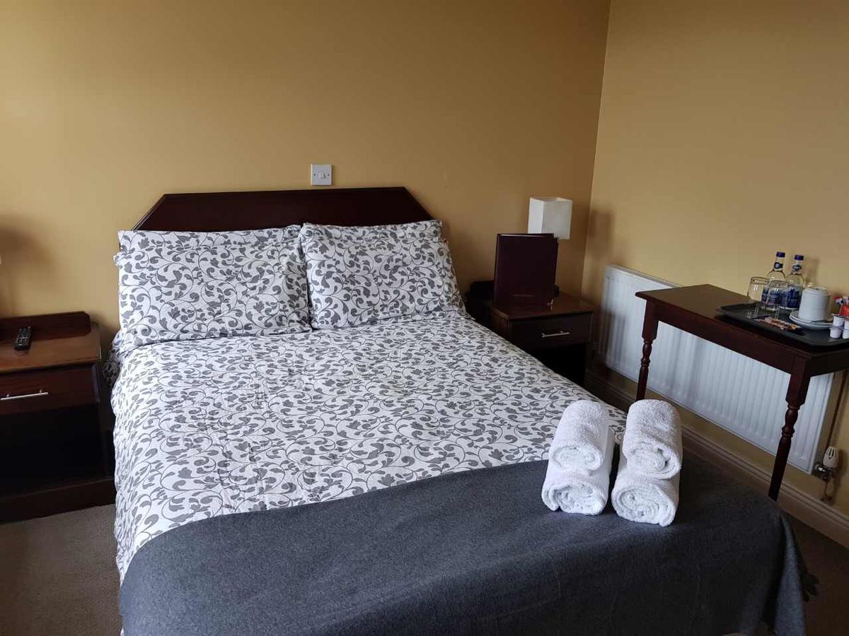Bit And Bridle Bed & Breakfast Tipperary Exterior photo